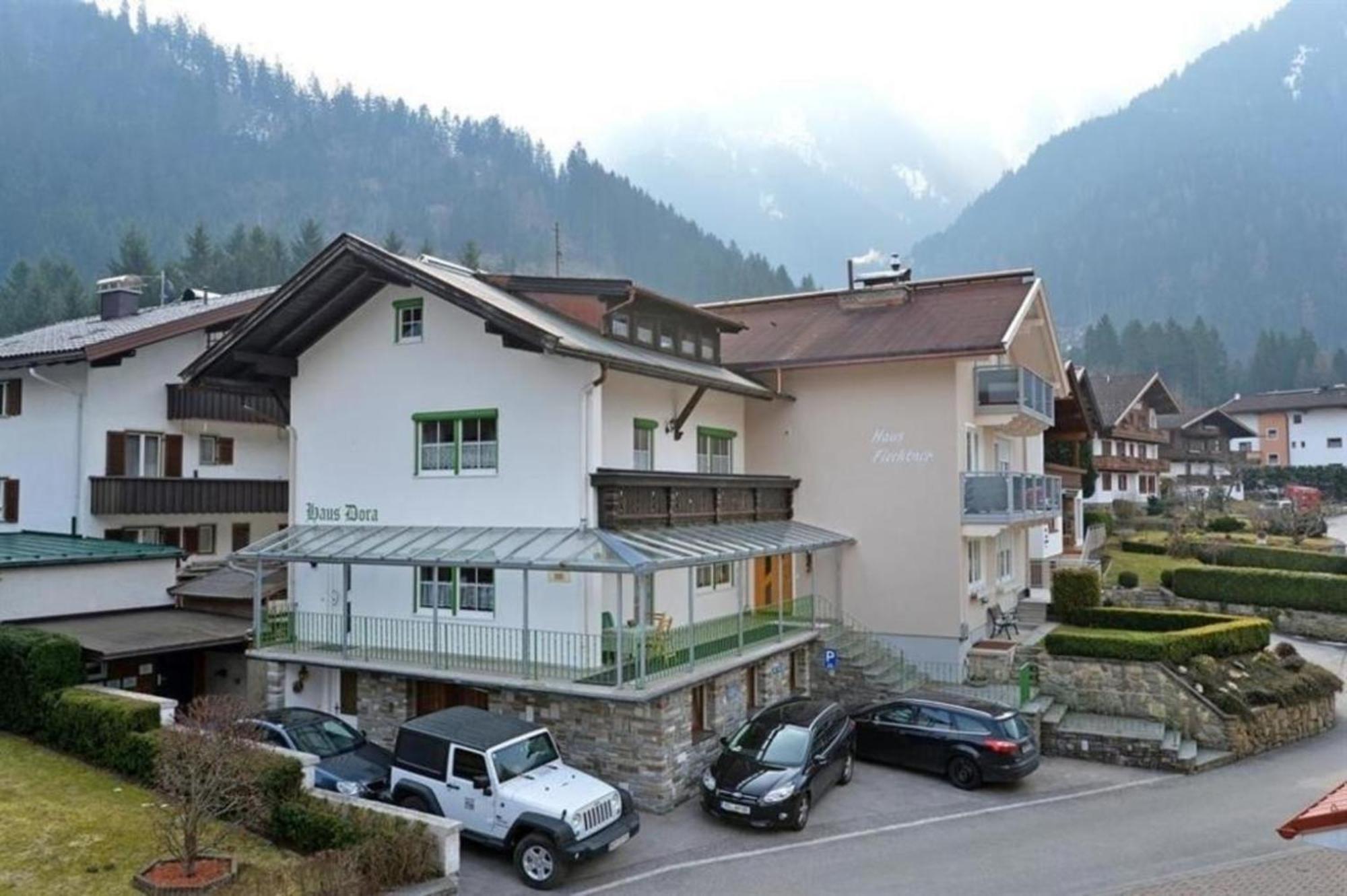 Haus Dora Apartment 2 Penken Mayrhofen Exterior photo
